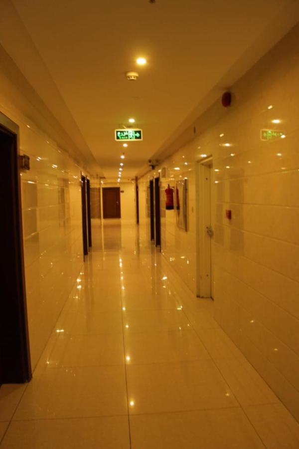 الفخامة الماسية للوحدات السكنية المفروشة Aparthotel Sidi Hamzah Exterior photo
